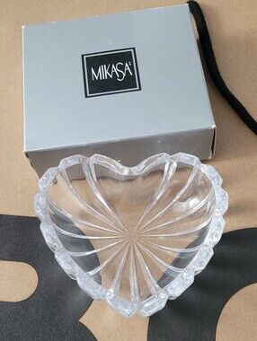 Mikasa Romantic Jewel Heart Dish